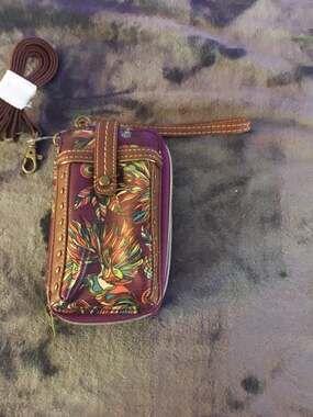 sakroots purse/ wallet with pocket in front never used